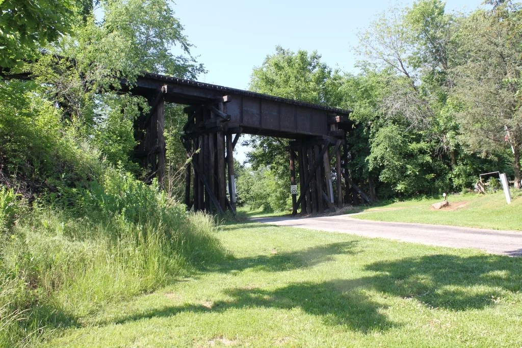 Abandoned Town Line Road Bridge